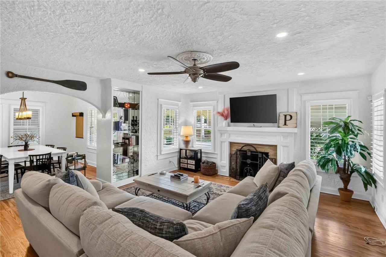 2016 Virginia Drive, Bradenton, FL 34205 Photo