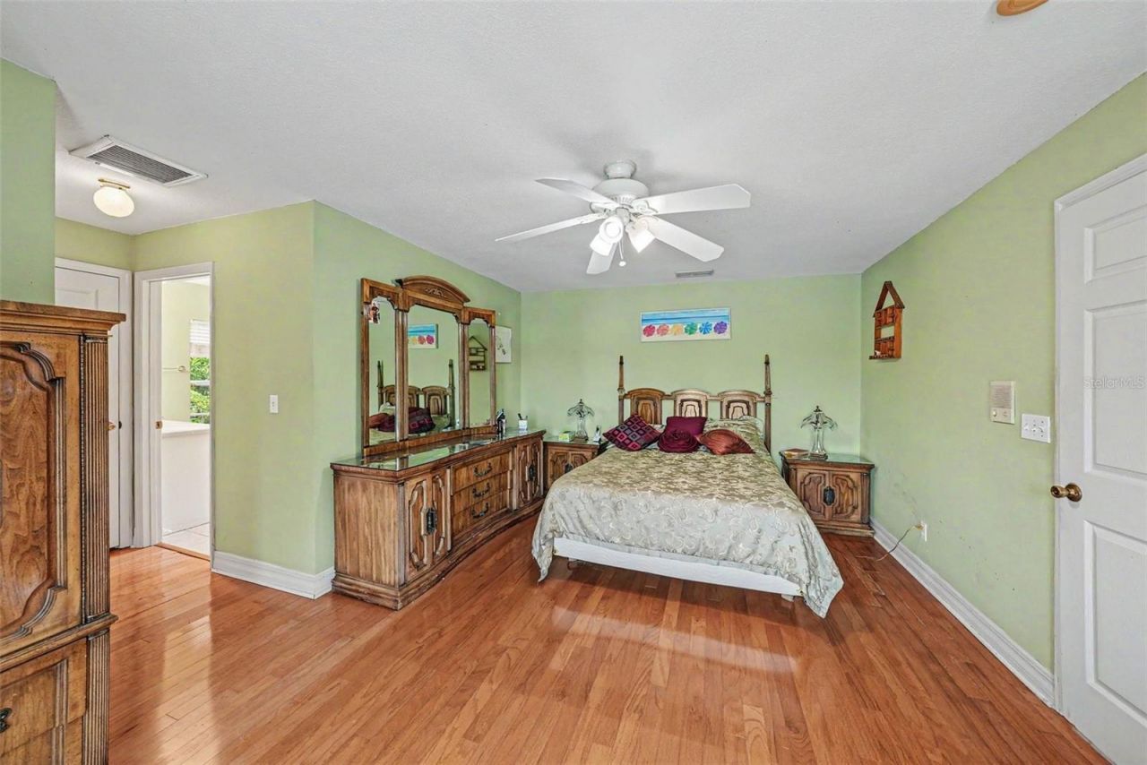 9723 Yeshua Way, Tampa, FL 33618 Photo