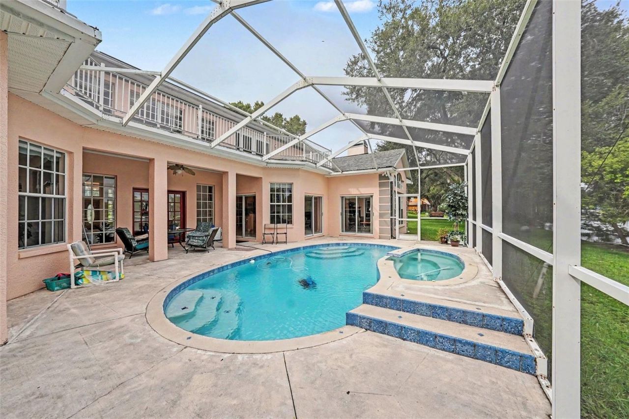 9723 Yeshua Way, Tampa, FL 33618 Photo