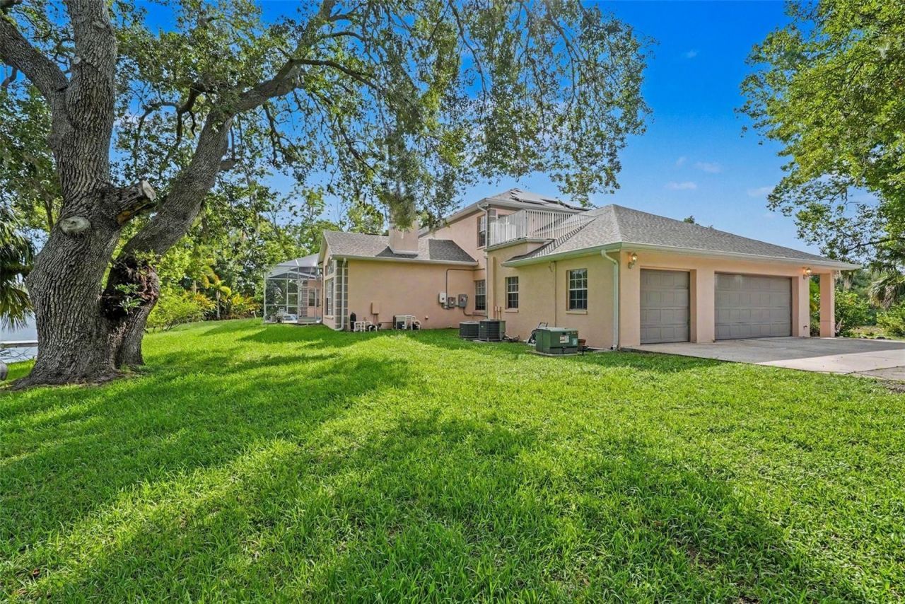 9723 Yeshua Way, Tampa, FL 33618 Photo
