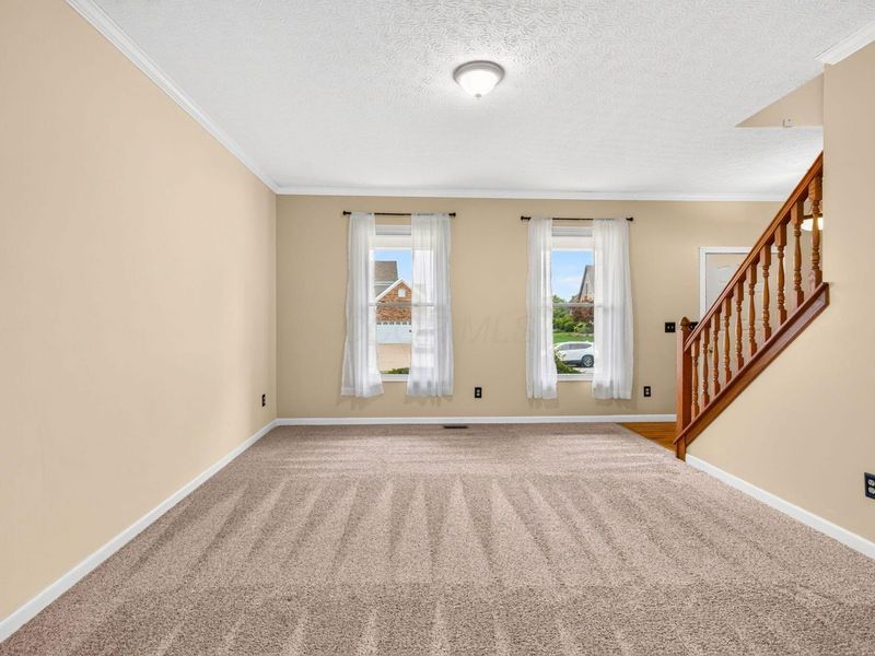 7177 Snowberry Lane , Canal Winchester, OH 43110 Photo 14