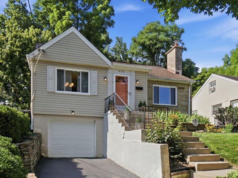 6251 Crestview Place, Cincinnati, OH 45230 Photo 2