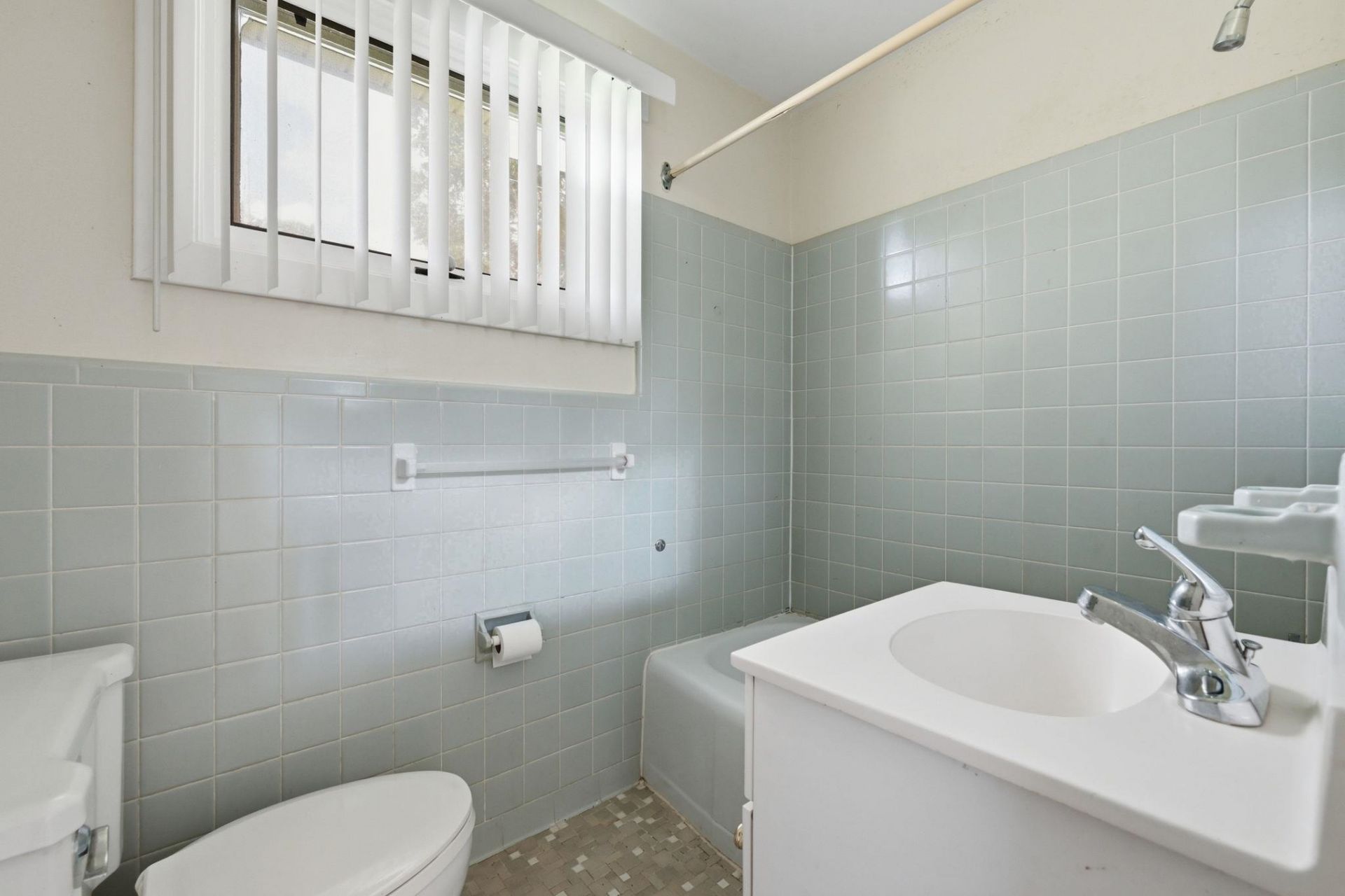 3841 Spruce Dr. Photo 16
