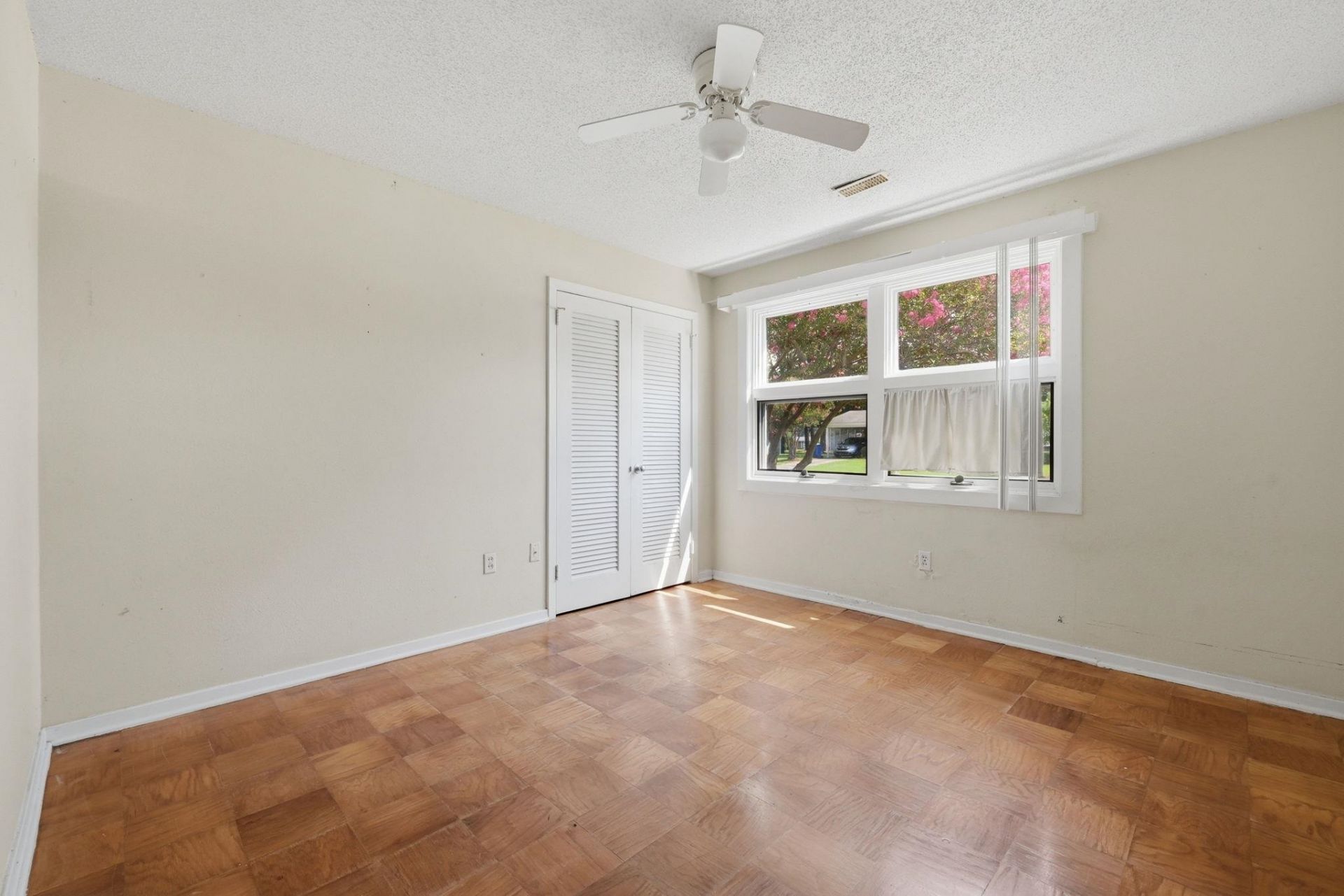 3841 Spruce Dr. Photo 25