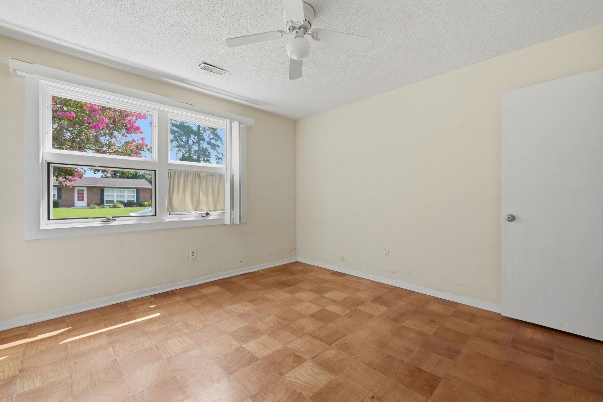 3841 Spruce Dr. Photo 26