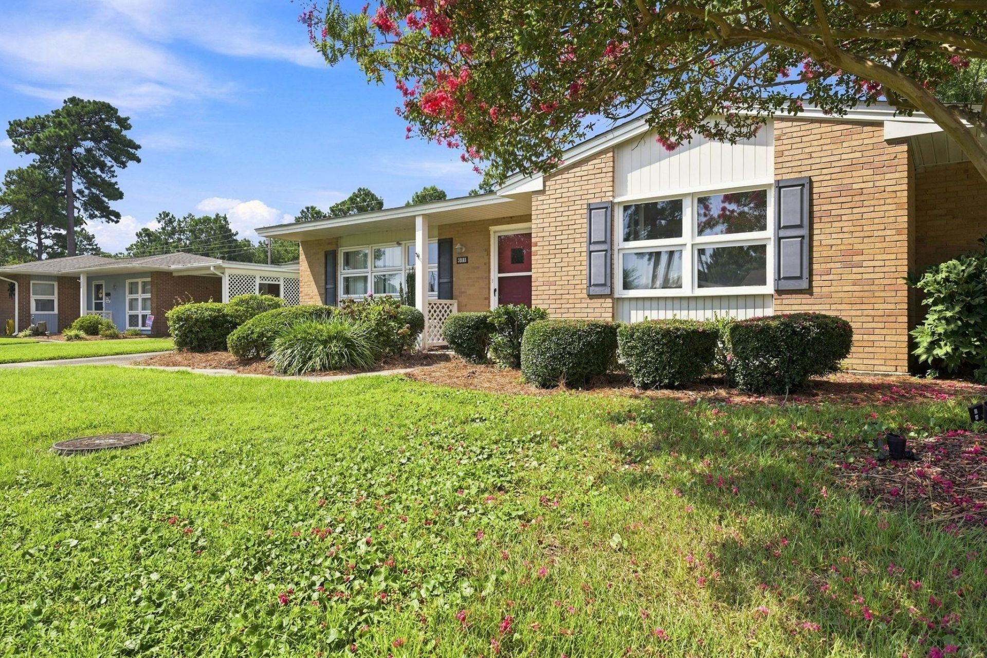 3841 Spruce Dr. Photo 3