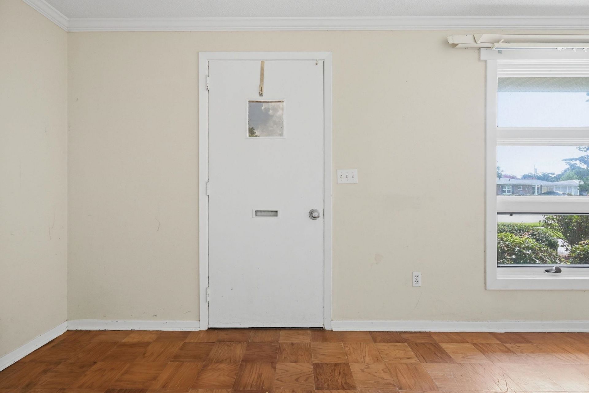 3841 Spruce Dr. Photo 5