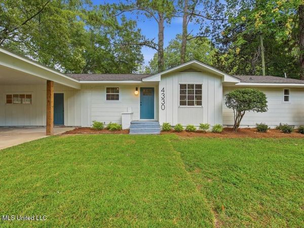 4330 Manhassett Drive, Jackson, MS 39211
