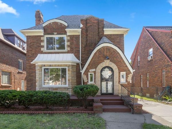 18050 Wisconsin Street, Detroit, MI 48221
