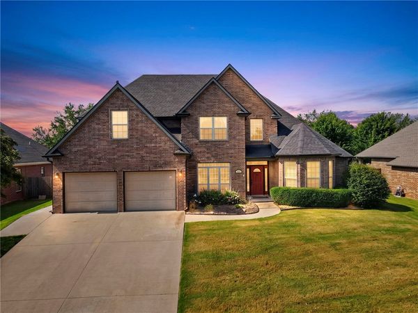 6253 W Persimmon Street , Fayetteville, AR 72704