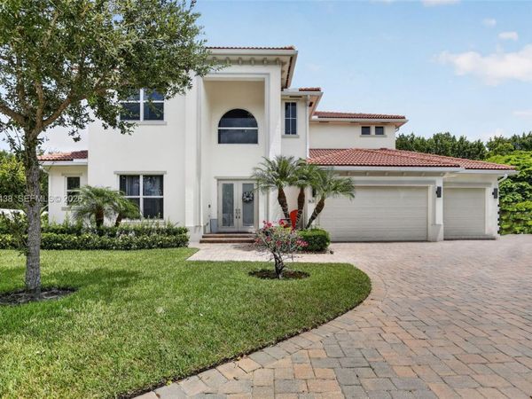 7631 Cavalia Dr , Davie, FL 33328