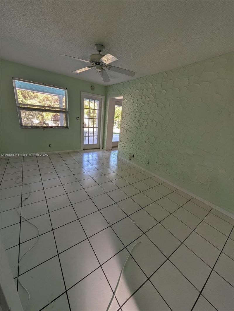 123-125 SW 19th Ave 1-3, Fort Lauderdale, FL 33312 Photo