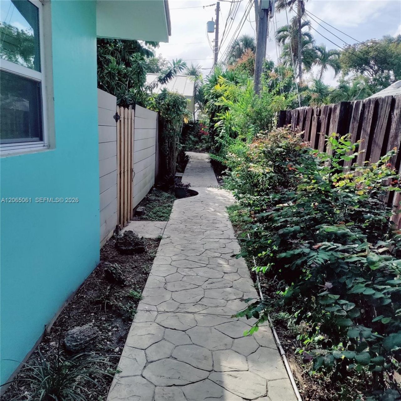 123-125 SW 19th Ave 1-3, Fort Lauderdale, FL 33312 Photo