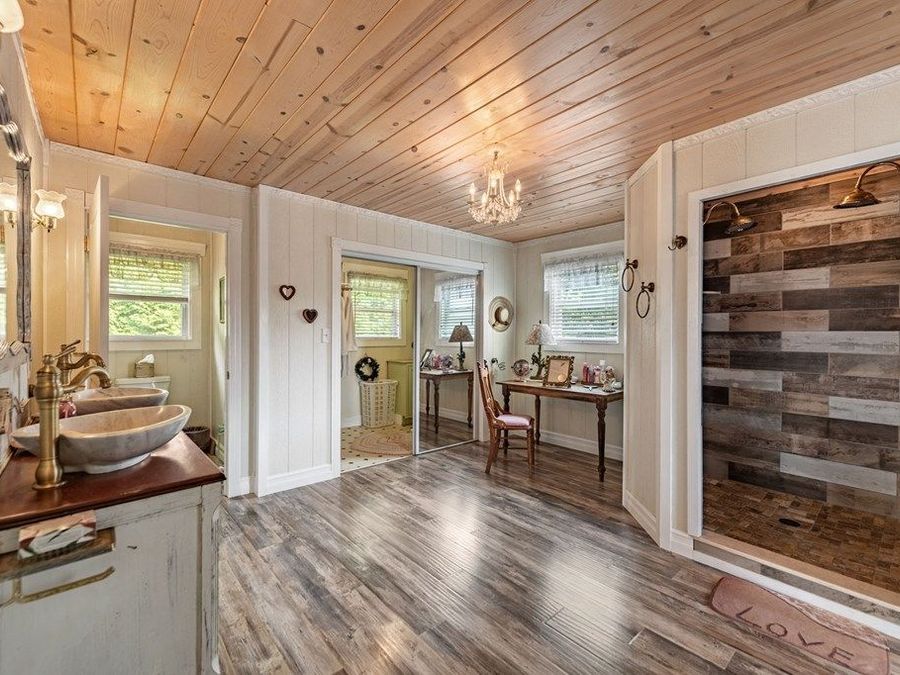 Property Image 61