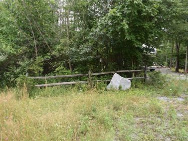 Vermont Hill, Holland, NY 14080