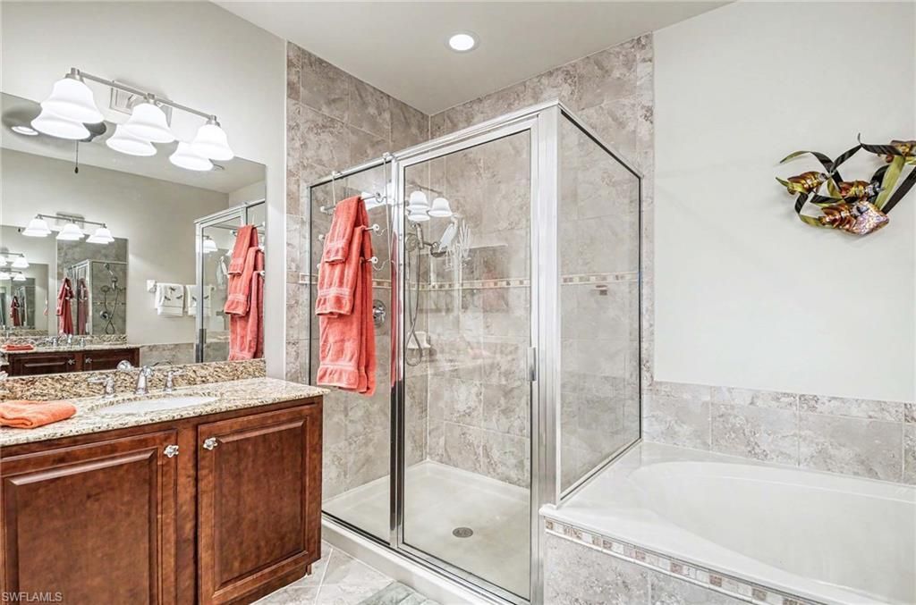 6541 Monterey Pt, Unit 54202, Naples, FL 34105 Photo