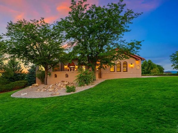 995 S Linden Pl, Pueblo West, CO 81007