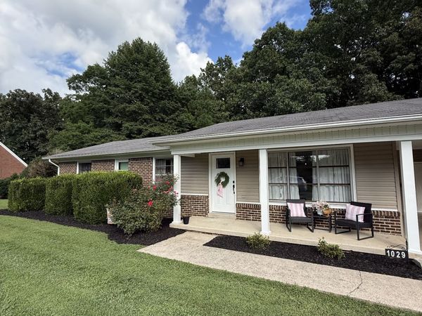 1029 Pine Cir , Lawrenceburg, TN 38464