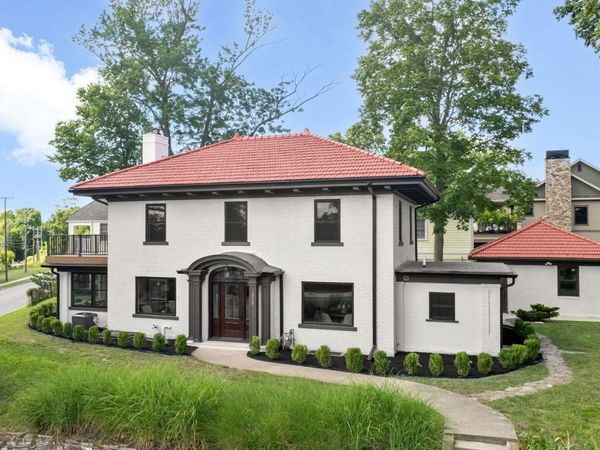 315 Corby Boulevard, South Bend, IN 46617