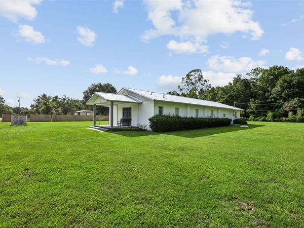 101 SESAME STREET , PALATKA, FL 32177