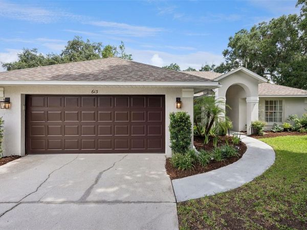 613 HURON PLACE , MOUNT DORA, FL 32757