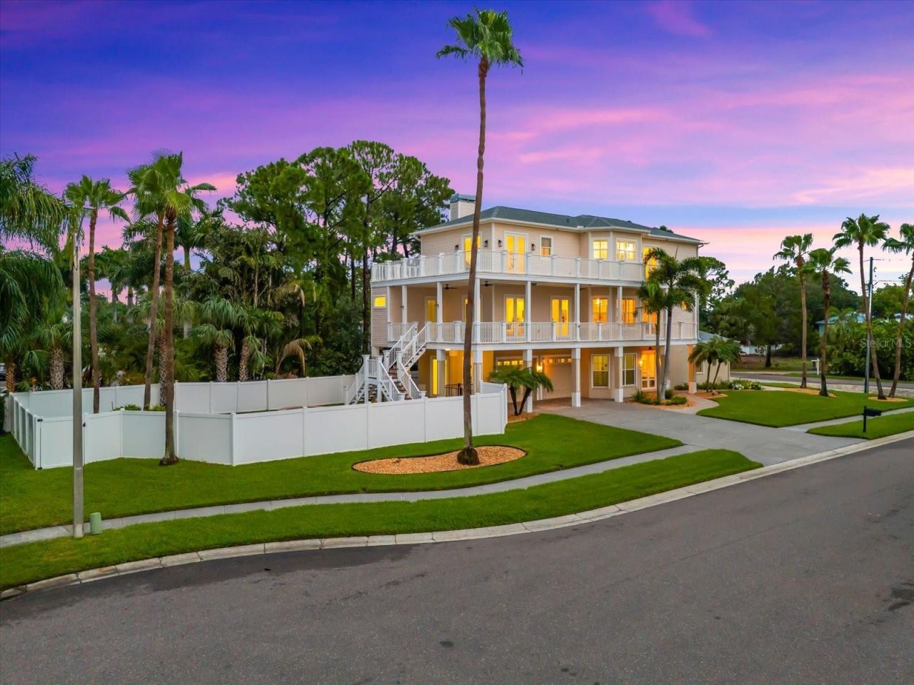 1700 Oyster Point Way, Palm Harbor, FL 34683 Photo