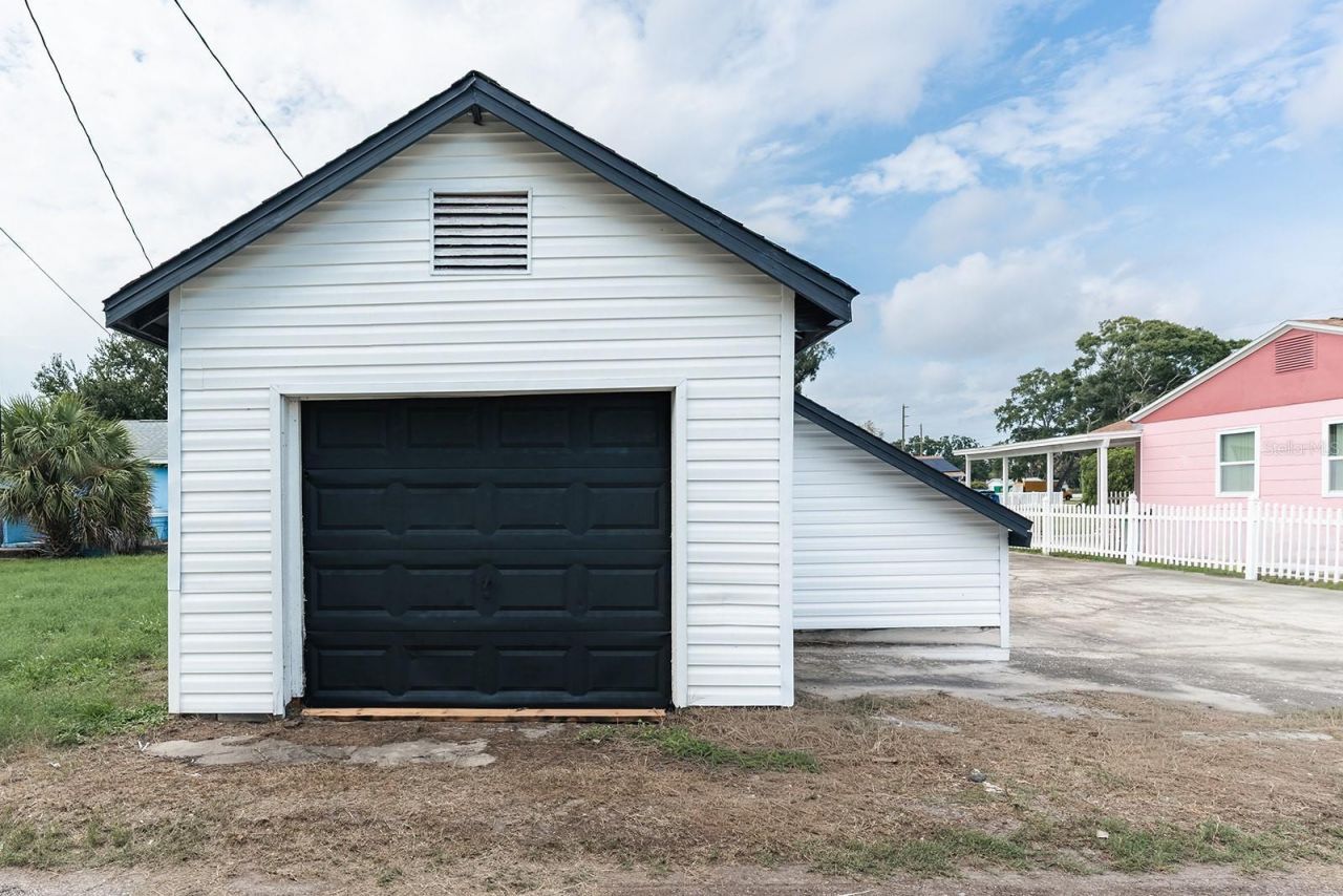 4324 Emerson Avenue S, Saint Petersburg, FL 33711 Photo