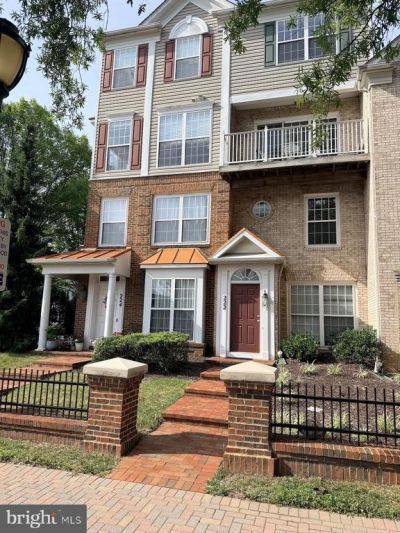 222 FALLSGROVE BOULEVARD , ROCKVILLE, MD 20850