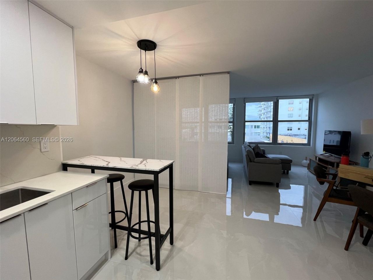 2899 Collins Ave, Unit 610, Miami Beach, FL 33140 Photo