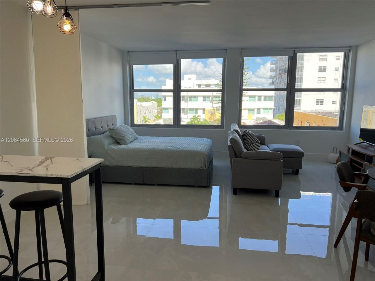 2899 Collins Ave, Unit 610, Miami Beach, FL 33140 Photo