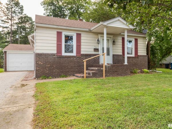 316 S 2ND Street, Marion, IL 62959