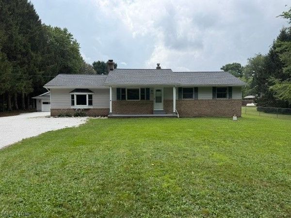 5326 Pioneer Trail , Mantua, OH 44255