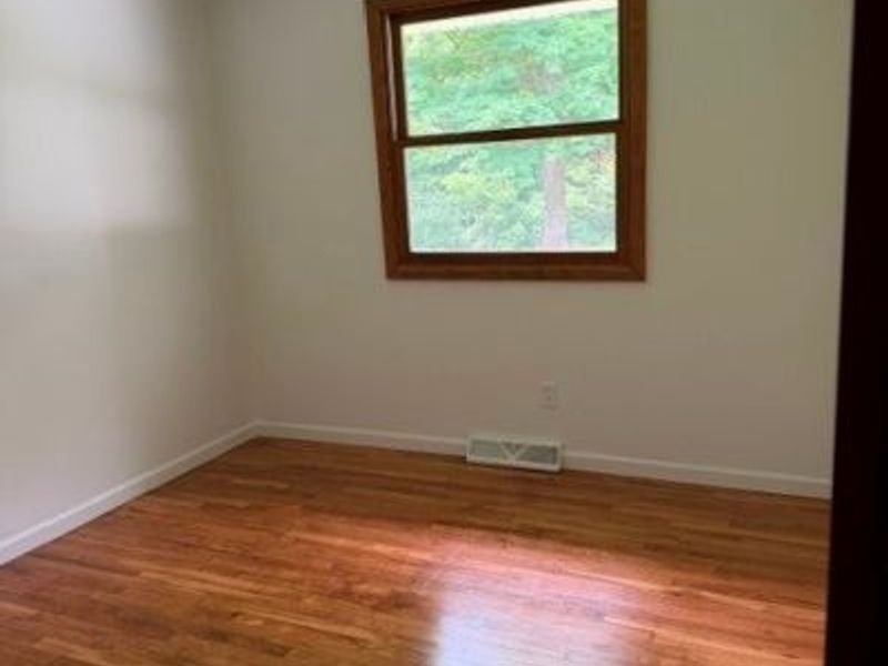 5326 Pioneer Trail, Mantua, OH 44255 Photo 3