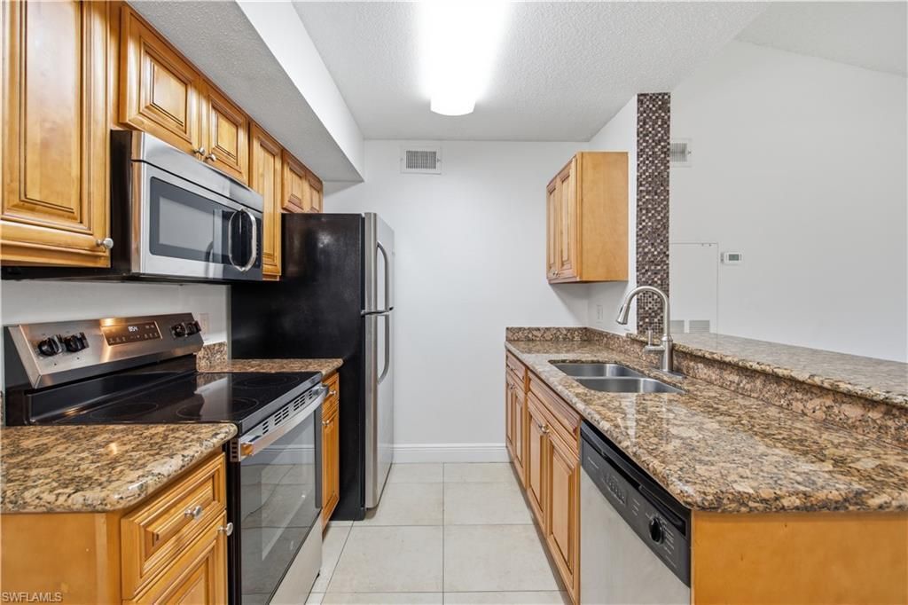 12730 Equestrian Cir , Unit 2806, Fort Myers, FL 33907 Photo