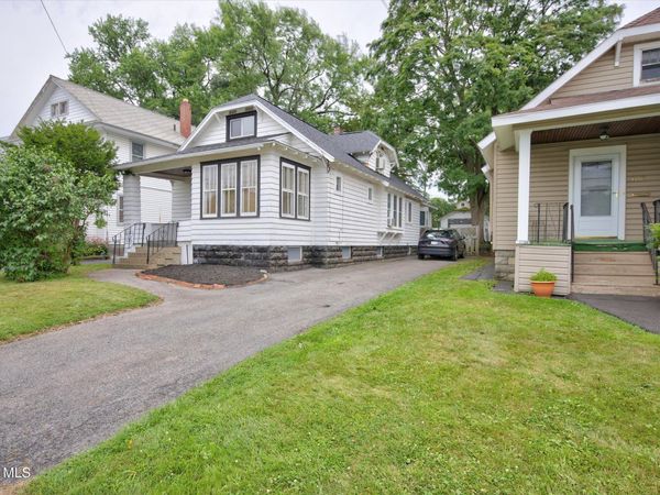 1452 Garner Avenue, Schenectady, NY 12309