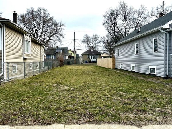 830 Becker Street , Hammond, IN 46320