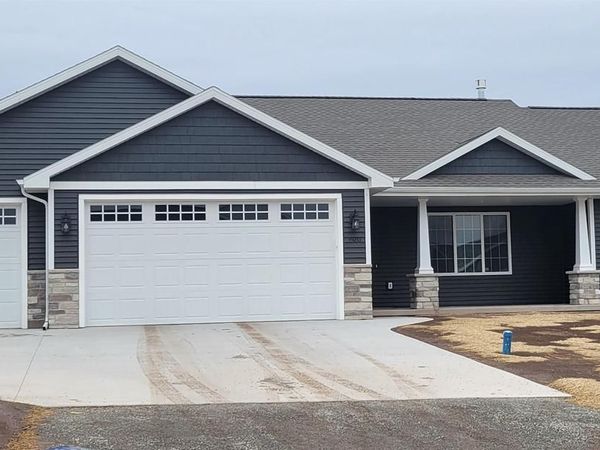 8366 MARLO AVENUE, Neenah, WI 54956