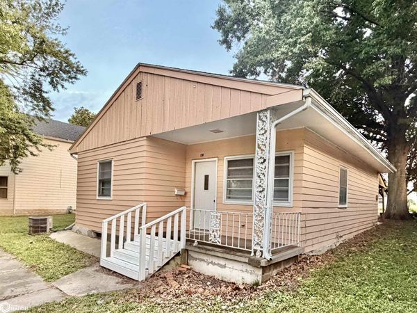 2318 E Main Street, Ottumwa, IA 52501