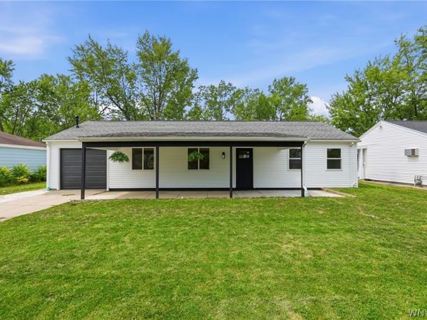 454 Campus Drive, Buffalo, NY 14226