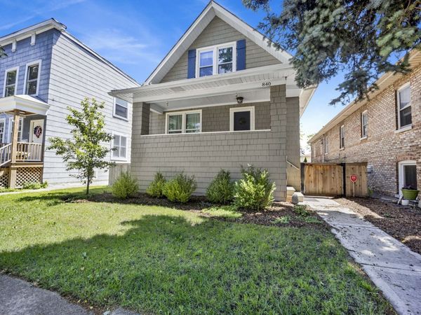 840 Beloit Avenue , Forest Park, IL 60130