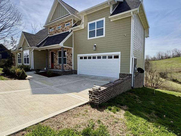 3035 Wixtown Rd , Westmoreland, TN 37186