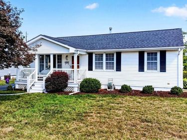 131 EDWARD AVE, WAYNESBORO, VA 22980