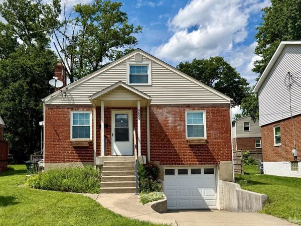 4624 Hunt Rd, Blue Ash, OH 45242