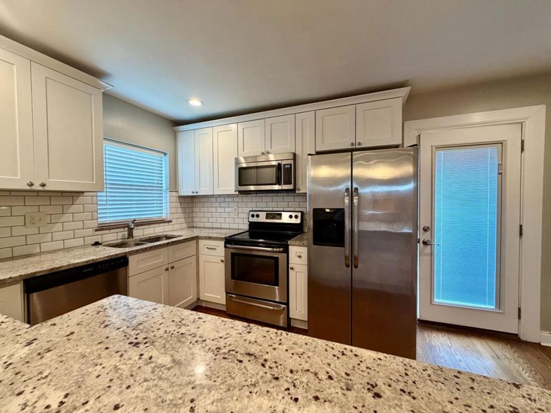 4624 Hunt Rd, Blue Ash, OH 45242 Photo 4