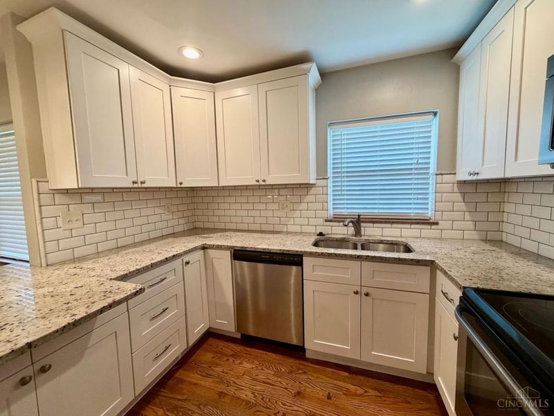 4624 Hunt Rd, Blue Ash, OH 45242 Photo 5