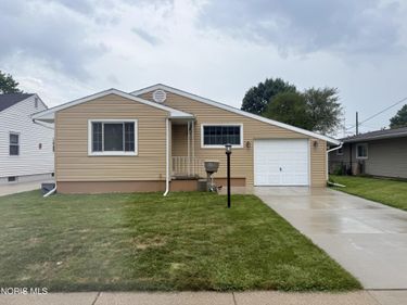 648 Northfield Drive, Maumee, OH 43537