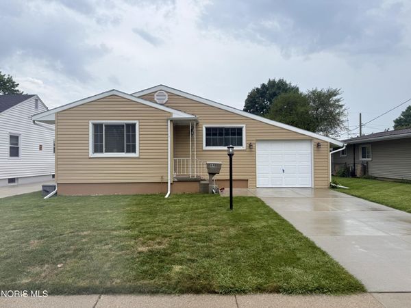 648 Northfield Drive, Maumee, OH 43537