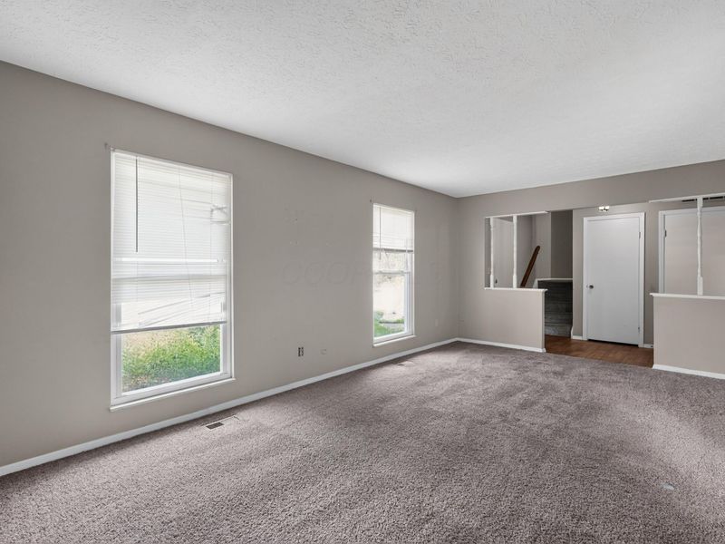 621 E Schrock Road , Westerville, OH 43081 Photo 10