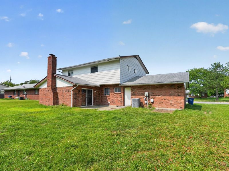 621 E Schrock Road , Westerville, OH 43081 Photo 23