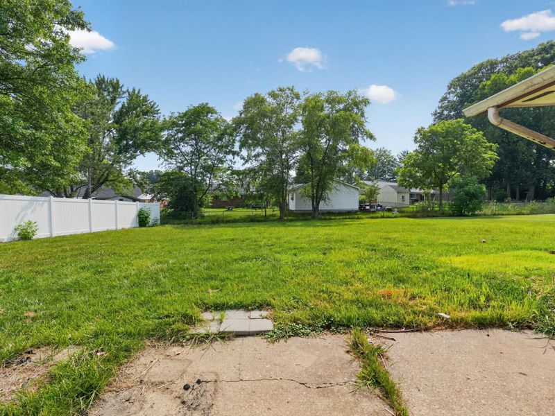 621 E Schrock Road , Westerville, OH 43081 Photo 24